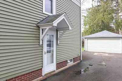 2412 Glenwood Drive, Kalamazoo, MI 49008 - Photo 38