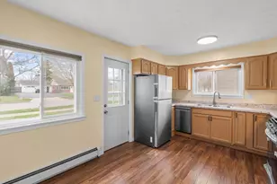 244 Cass St, Dundee, MI 48131 - Photo 8