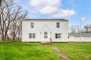 13690 Cleveland Ave, Buchanan, MI 49107 - Photo 2
