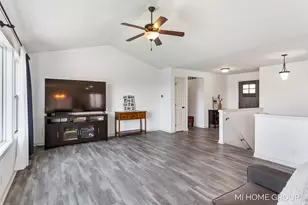 11930 Maplegrove Dr, Holland, MI 49424 - Photo 16