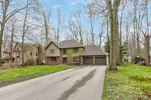 238 Foxdown Rd, Holland, MI 49424 - Photo 2