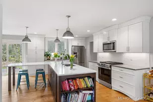 238 Foxdown Rd, Holland, MI 49424 - Photo 18