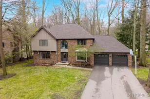 238 Foxdown Rd, Holland, MI 49424 - Photo 10