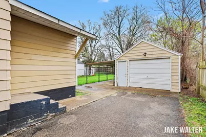 3220 Hillcroft Avenue SW, Wyoming, MI 49548 - Photo 14