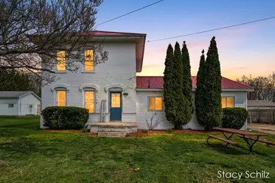 177 S Maple Street, Vermontville, MI 49096 - Photo 2