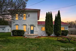 177 S Maple St, Vermontville, MI 49096 - Photo 2