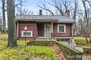 3865 W Giles Rd, Muskegon, MI 49445 - Photo 2