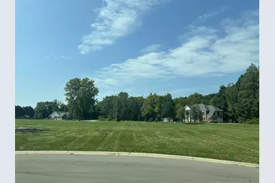 5141 Dickinson Estates Drive #15, Saint Joseph, MI 49085 - Photo 2