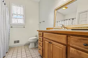 27580 Manchester Cir, Paw Paw, MI 49079 - Photo 12