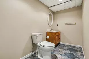 27580 Manchester Cir, Paw Paw, MI 49079 - Photo 18