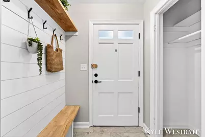 744 Grand Avenue NE, Grand Rapids, MI 49503 - Photo 4