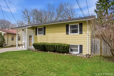 745 Barnett Place NE, Grand Rapids, MI 49503 - Photo 2