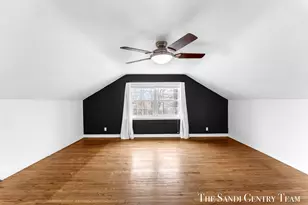 15008 Lakeshore Dr, Grand Haven, MI 49417 - Photo 26