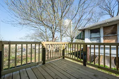 550 Sherman Court, Benton Harbor, MI 49022 - Photo 8