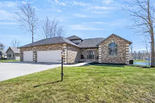 9613 Fawn Ridge Rd, Stanwood, MI 49346 - Photo 1