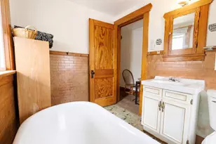856 Capital Ave NE, Battle Creek, MI 49017 - Photo 16