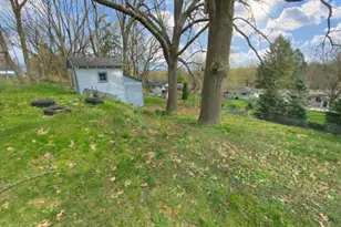 856 Capital Ave NE, Battle Creek, MI 49017 - Photo 22