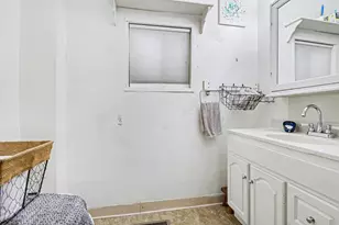 402 N Huron St, Albion, MI 49224 - Photo 10