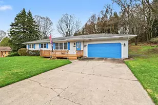 2739 Hillcrest Dr, New Era, MI 49446 - Photo 8