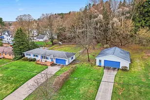 2739 Hillcrest Dr, New Era, MI 49446 - Photo 2