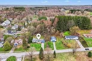 2739 Hillcrest Dr, New Era, MI 49446 - Photo 4