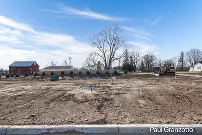 3026 Dawson Dr, Kentwood, MI 49512 - Photo 2