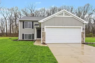 17803 Bluff Dr, Three Rivers, MI 49093 - Photo 2