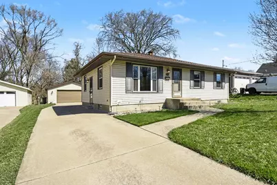 2421 Thornwood Street SW, Wyoming, MI 49519 - Photo 2