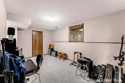 17908 Shore Acres Road, Grand Haven, MI 49417 - Photo 44