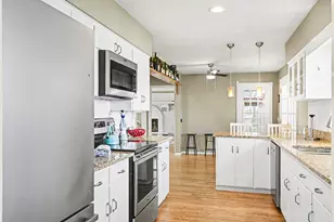 803 N Kalamazoo St, Paw Paw, MI 49079 - Photo 10