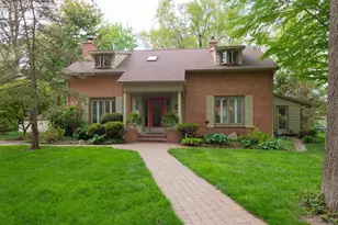 803 N Kalamazoo St, Paw Paw, MI 49079 - Photo 4
