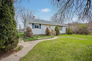 5223 S Boulder St, Jackson, MI 49201 - Photo 8