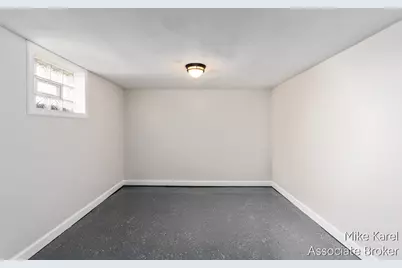 24 Pine Street, Zeeland, MI 49464 - Photo 22