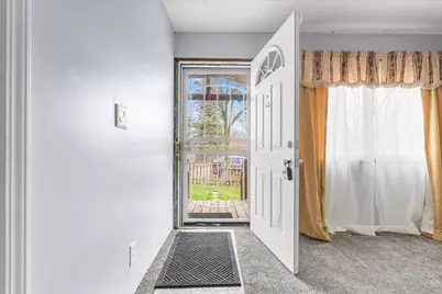 4924 Pleasant Grove Road, Lansing, MI 48910 - Photo 4