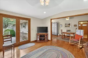 908 Cram Ln, Albion, MI 49224 - Photo 10