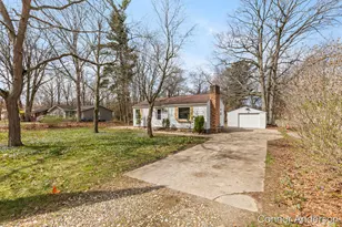 15403 Pine St, Grand Haven, MI 49417 - Photo 4