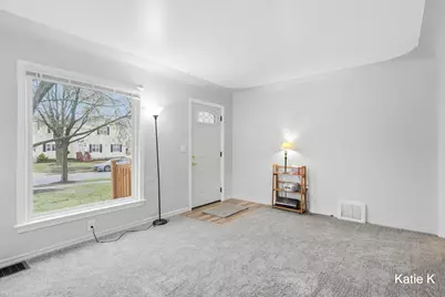 45 Avonlea Street SW, Wyoming, MI 49548 - Photo 4