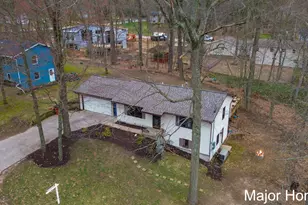 8445 Oakview Ave NE, Rockford, MI 49341 - Photo 32