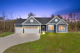 8275 McArthur Ave NE, Belding, MI 48809 - Photo 2