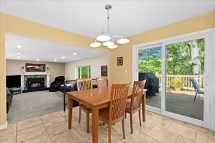10932 Green Oaks Dr, South Lyon, MI 48178 - Photo 8