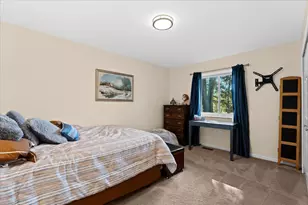 10932 Green Oaks Dr, South Lyon, MI 48178 - Photo 14