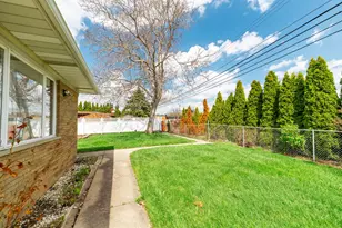 15099 Reeck Rd, Southgate, MI 48195 - Photo 8