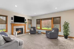 7553 Willow Pointe Dr, Caledonia, MI 49316 - Photo 10