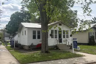 2208 Torrent St, Muskegon, MI 49441 - Photo 2