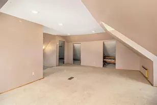 115 N Emily St, Ludington, MI 49431 - Photo 28