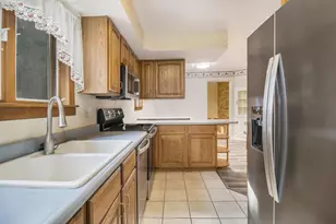 1540 Lakeshore Dr, Ludington, MI 49431 - Photo 10