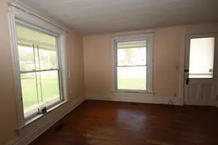 304 E Prairie St, Vicksburg, MI 49097 - Photo 4