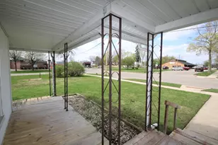 304 E Prairie St, Vicksburg, MI 49097 - Photo 34