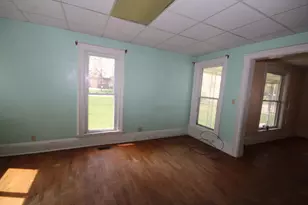 304 E Prairie St, Vicksburg, MI 49097 - Photo 6