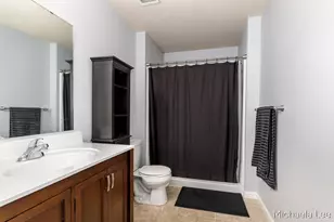 607 Nantucket Dr, Lansing, MI 48906 - Photo 12
